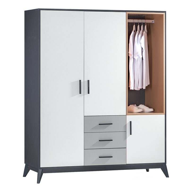 Трикрилен гардероб с чекмеджета BREDA